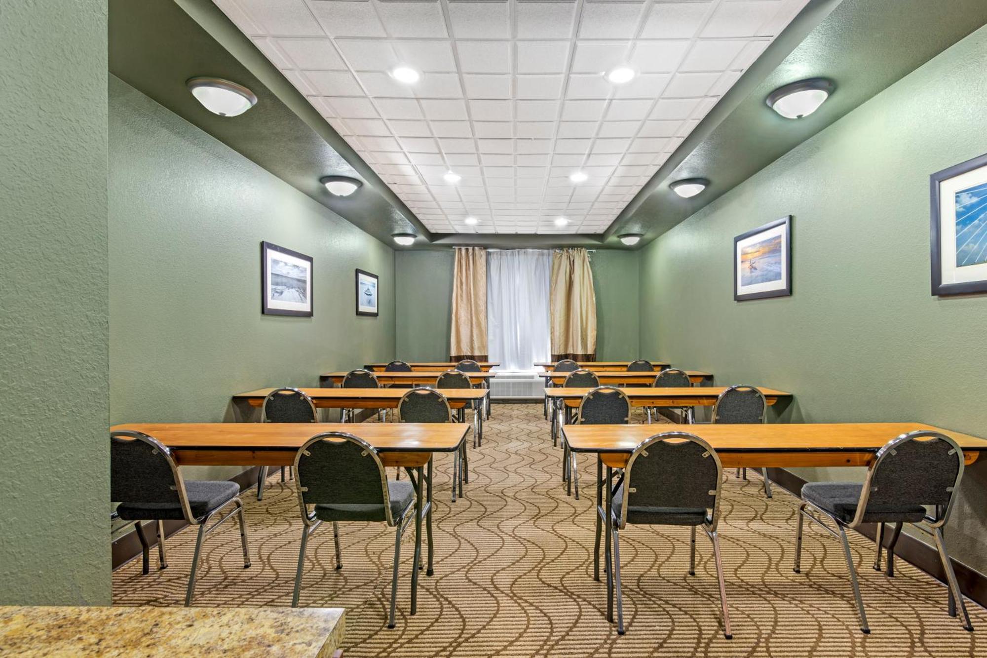 Comfort Suites Брансвік Екстер'єр фото