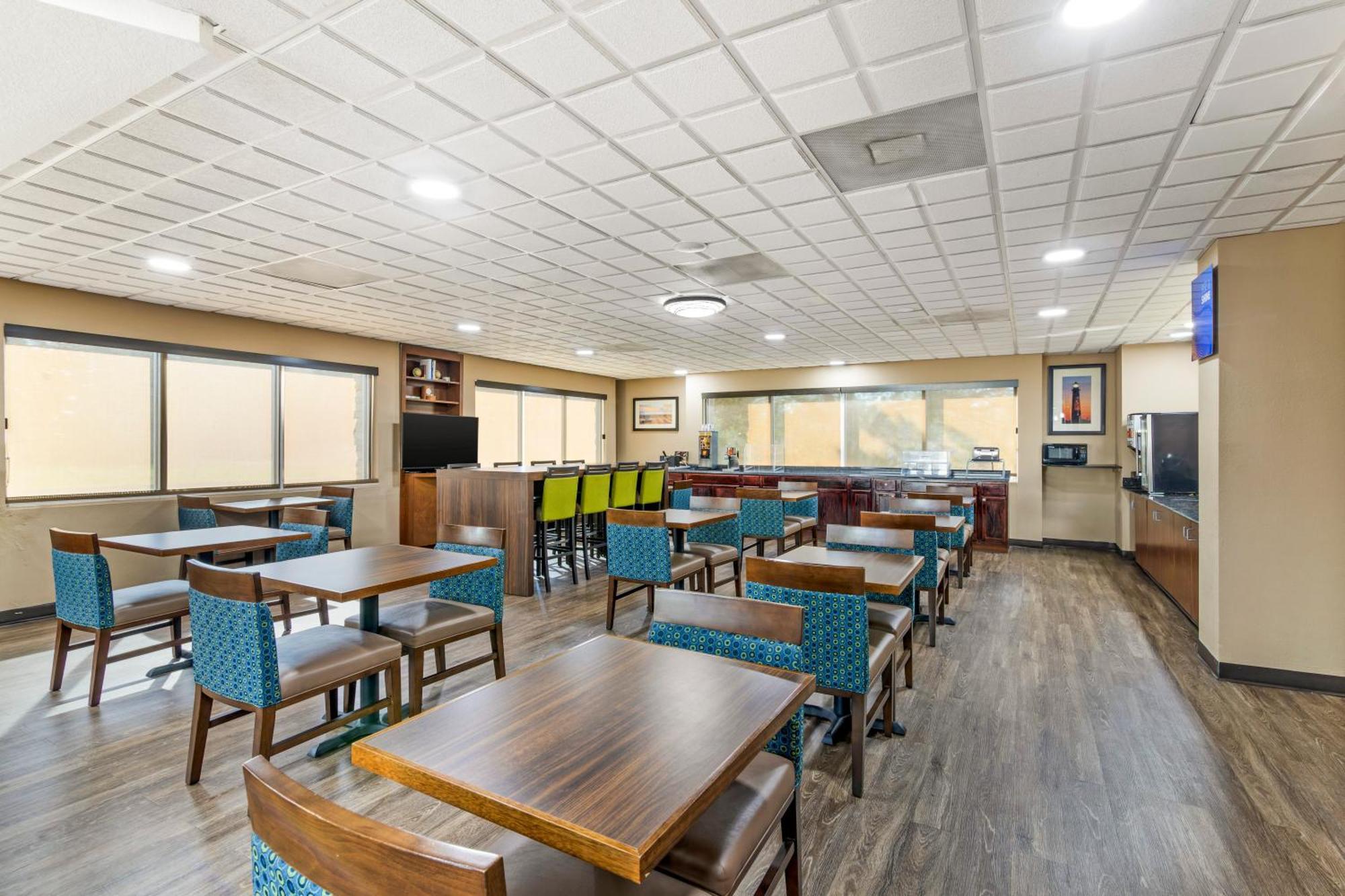 Comfort Suites Брансвік Екстер'єр фото