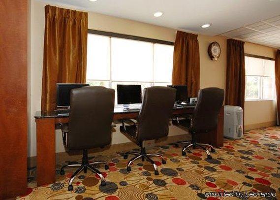 Comfort Suites Брансвік Зручності фото